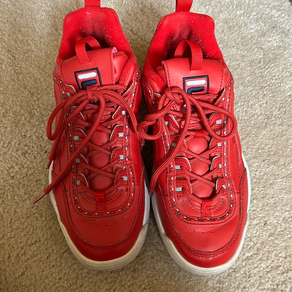 Fila Disrupter size 9 red